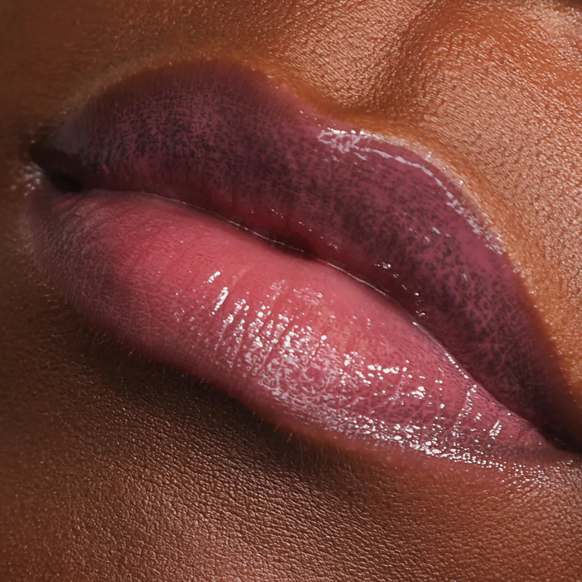 Moira Glow Getter Hydrating Lip Oil - (Only Smooches)